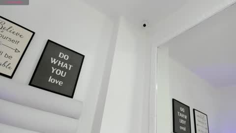 Snapshot of abbey_walker chatting on 02-14-26, 11:18 abbey_walker online show from 02-14-26, 11:18