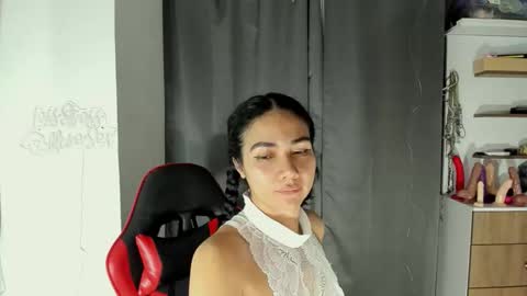 Martina online show from 04-30-26, 08:57