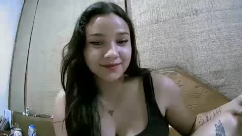 Snapshot of abbie_23 chatting on 10-08-25, 02:47 Abbie cute online show from 10-08-25, 02:47