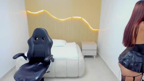 Snapshot of abbiecarson chatting on 04-01-26, 12:28 abbiecarson online show from 04-01-26, 12:28