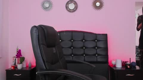 Snapshot of abbigaiil_fuster_ chatting on 02-14-25, 11:10 Abbigail Fuster online show from 02-14-25, 11:10