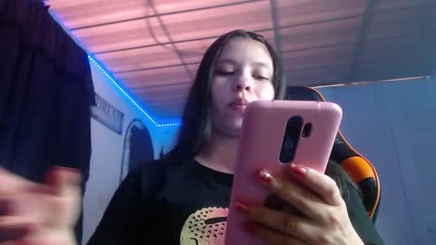 Snapshot of abbiprada chatting on 09-15-25, 06:41 abbiprada online show from 09-15-25, 06:41