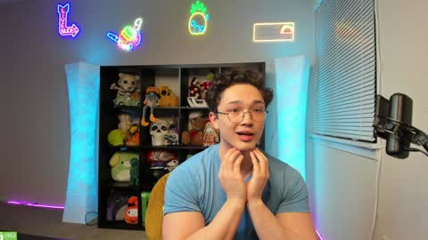 Snapshot of abbuddy920236 chatting on 01-08-25, 05:16 buddy online show from 01-08-25, 05:16