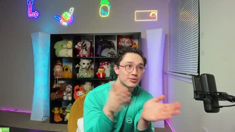 Snapshot of abbuddy920236 chatting on 01-14-25, 05:08 buddy online show from 01-14-25, 05:08