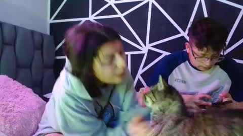 Abby y Crhiss  online show from 02-23-25, 07:00