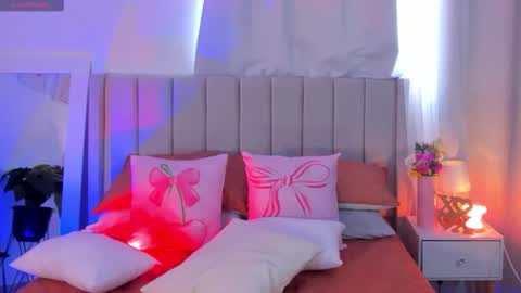 Snapshot of abby_blue01 chatting on 03-11-26, 09:54 abby_blue01 online show from 03-11-26, 09:54