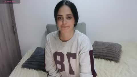 Snapshot of abby_jensen chatting on 06-24-26, 01:37 abby jense online show from 06-24-26, 01:37