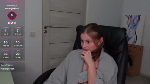 Snapshot of abby_laker chatting on 12-04-24, 12:19 ABBY LAKER online show from 12-04-24, 12:19