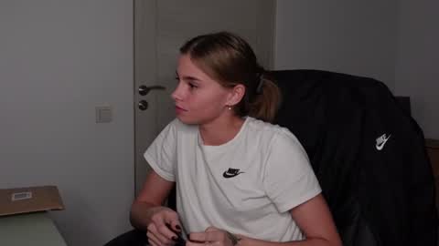 Snapshot of abby_laker chatting on 01-09-25, 12:03 ABBY LAKER online show from 01-09-25, 12:03