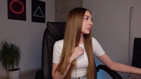 Snapshot of abby_laker chatting on 02-27-25, 03:15 ABBY LAKER online show from 02-27-25, 03:15