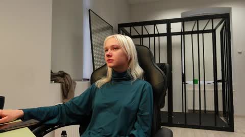 Snapshot of abby_laker chatting on 09-27-25, 05:45 ABBY LAKER online show from 09-27-25, 05:45