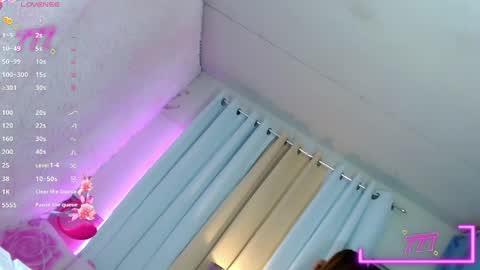 Snapshot of abby_luxpinay chatting on 04-11-26, 09:52 abby_luxpinay online show from 04-11-26, 09:52