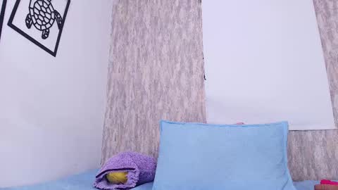 Abby online show from 09-08-25, 07:24