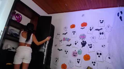 Snapshot of abby_tgn chatting on 10-20-25, 11:43 ABBY online show from 10-20-25, 11:43