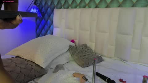 Snapshot of abbyadams23 chatting on 01-19-25, 02:15 abbyadams23 online show from 01-19-25, 02:15