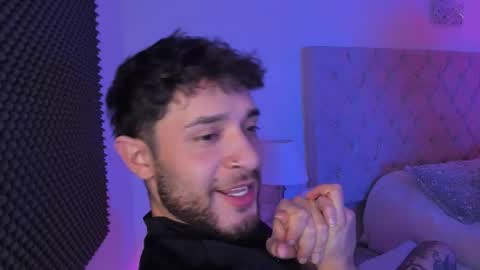 START TRANSMISSION ---- AM COLOMBIA TIME online show from 12-21-25, 01:51