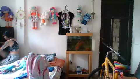 Snapshot of abbyasher chatting on 05-11-26, 03:51 Abby online show from 05-11-26, 03:51
