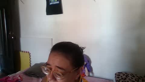 Snapshot of abbyasher chatting on 06-01-26, 02:08 Abby online show from 06-01-26, 02:08