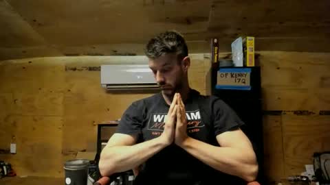 Snapshot of abbybraggontiktokisawhore chatting on 02-05-26, 11:31 abbybraggontiktokisawhore online show from 02-05-26, 11:31