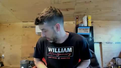 Snapshot of abbybraggontiktokisawhore chatting on 02-06-26, 01:25 abbybraggontiktokisawhore online show from 02-06-26, 01:25