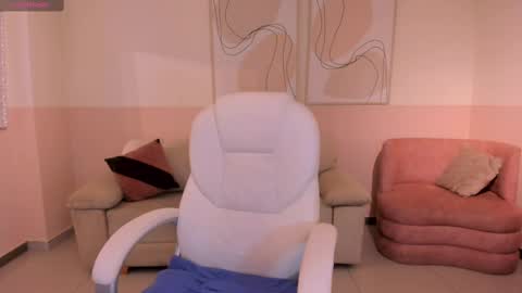 Snapshot of abbydalton chatting on 02-09-25, 08:33 Abby Dalton online show from 02-09-25, 08:33