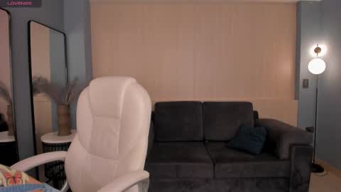 Snapshot of abbydalton chatting on 02-17-25, 11:23 Abby Dalton online show from 02-17-25, 11:23