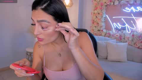 Snapshot of abbydalton chatting on 03-08-25, 05:54 Abby Dalton online show from 03-08-25, 05:54