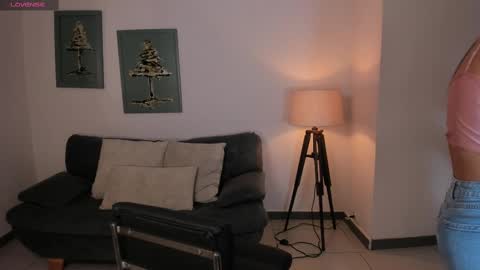 Snapshot of abbydalton chatting on 10-04-25, 10:57 Abby Dalton online show from 10-04-25, 10:57