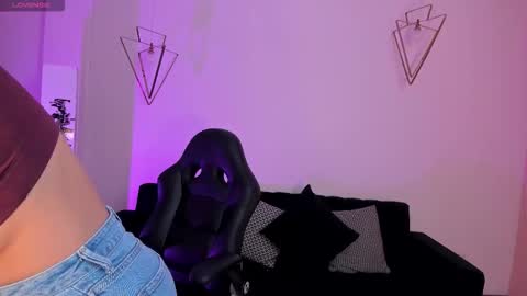 Snapshot of abbydalton chatting on 10-10-25, 05:56 Abby Dalton online show from 10-10-25, 05:56