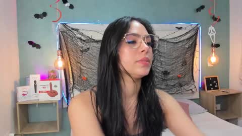 Abby Dixon  online show from 10-28-25, 08:22