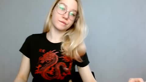 Abby Lovense is active online show from 02-17-25, 09:24