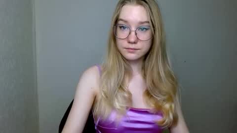 Snapshot of abbymoore__ chatting on 11-30-25, 11:58 Abby Lovense is active online show from 11-30-25, 11:58