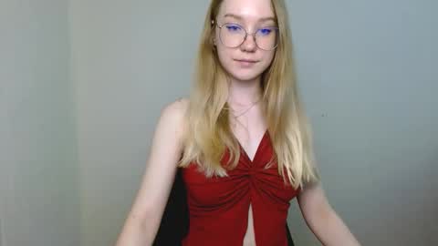 Abby Lovense is active online show from 03-11-26, 12:22