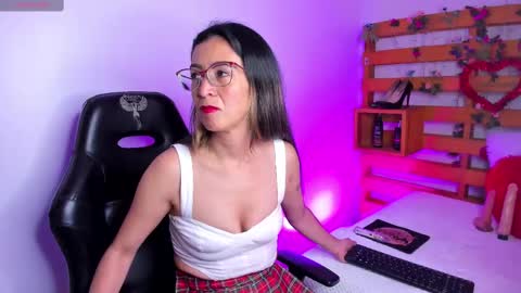 Abby 3 online show from 03-08-25, 12:41