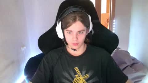 abbysal_blade online show from 10-23-25, 06:23