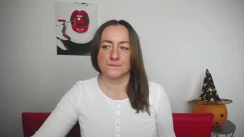 abbytaylorr online show from 10-19-25, 06:25