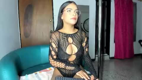Snapshot of abbyy_23 chatting on 06-28-26, 11:05 Abby online show from 06-28-26, 11:05