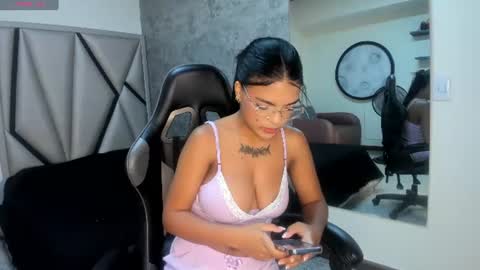 Snapshot of abbyy_23 chatting on 07-10-26, 11:57 Abby online show from 07-10-26, 11:57