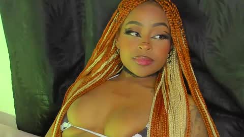 Simone    may online show from 01-31-25, 06:02