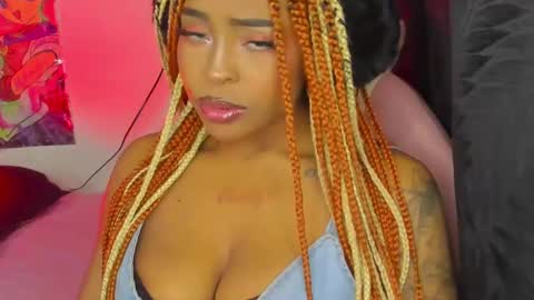 Simone    may online show from 02-04-25, 05:10