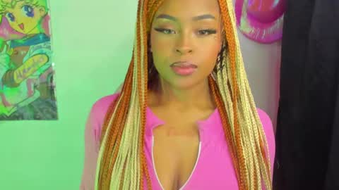 Simone    may online show from 02-08-25, 07:04