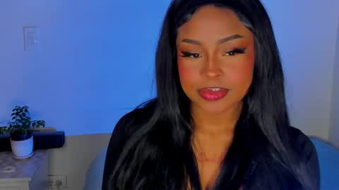 Simone    may online show from 09-10-25, 09:20