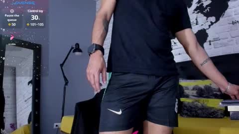 Independence model AbelAsburgo online show from 01-24-25, 08:22