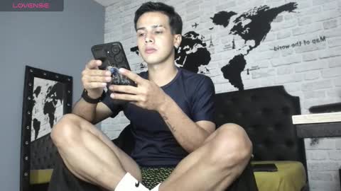 Independence model AbelAsburgo online show from 01-30-25, 11:24