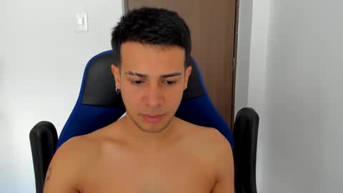 Independence model AbelAsburgo online show from 02-20-25, 07:19