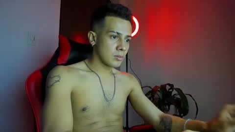 Snapshot of abelasburgo chatting on 04-09-26, 02:55 Independence model AbelAsburgo online show from 04-09-26, 02:55