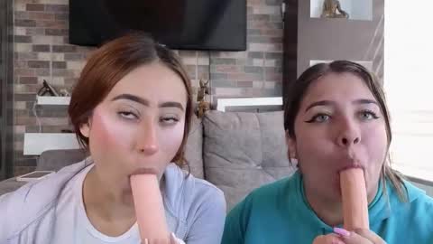 Abella online show from 09-23-25, 02:09