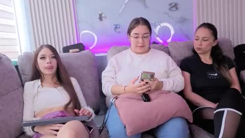 Snapshot of abella_as_ chatting on 02-10-26, 06:23 abella_as_ online show from 02-10-26, 06:23