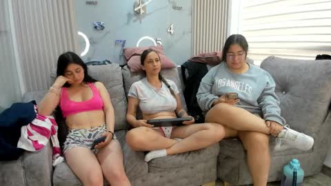 Snapshot of abella_as_ chatting on 02-19-26, 05:09 abella_as_ online show from 02-19-26, 05:09