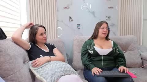 abella_as_ online show from 05-04-26, 03:19